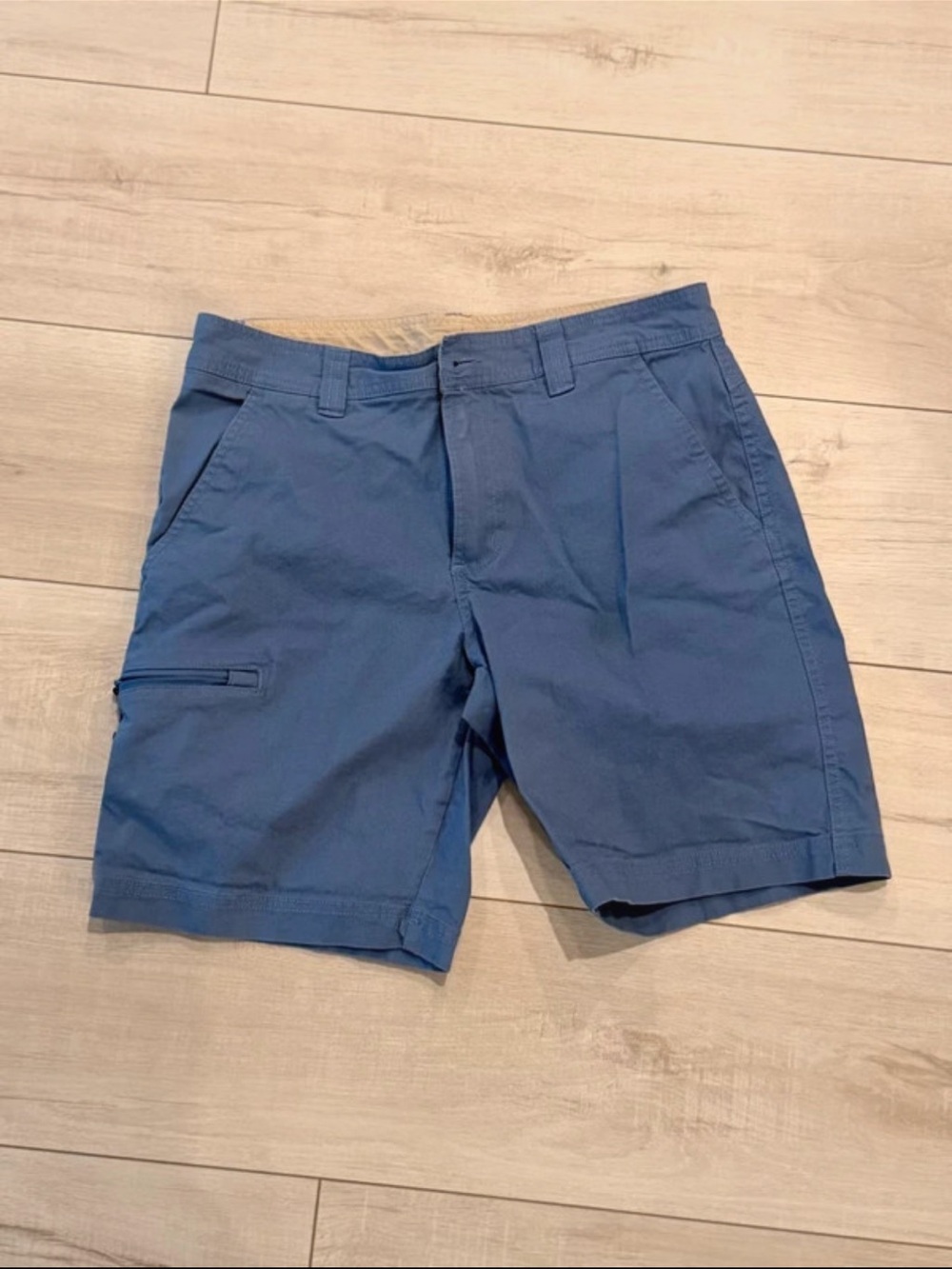Columbia Men's Navy Blue Cargo Shorts
